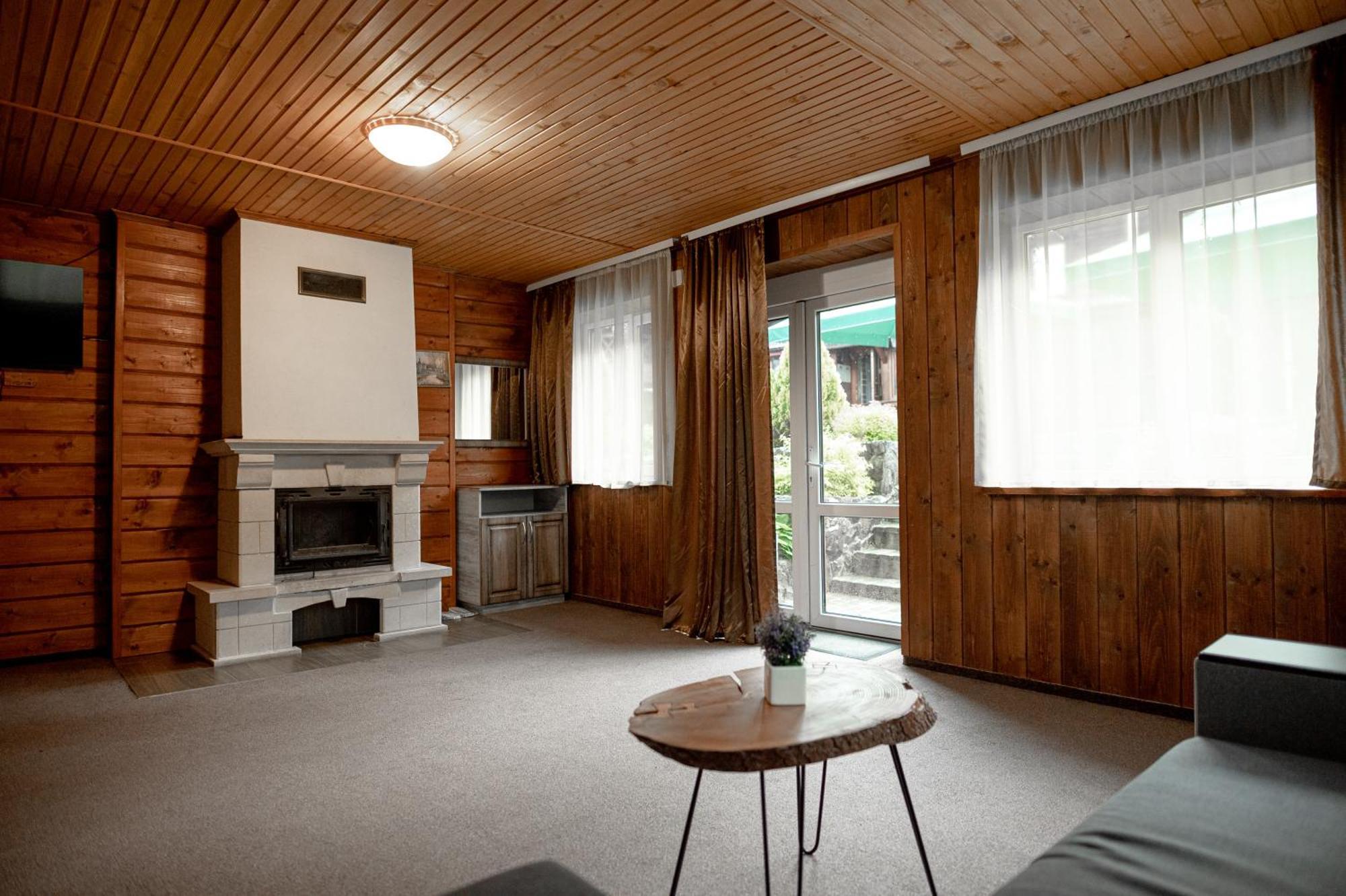 Chalet Filvarok Slavske Buitenkant foto